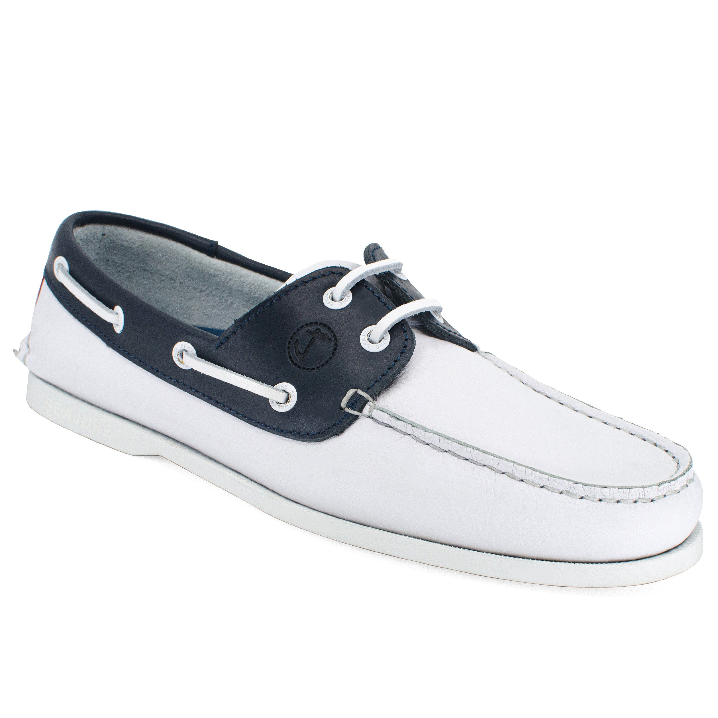 Seajure Navagio men boat shoe in premium leather, featuring a non-marking rubber sole and elegant nautical design.