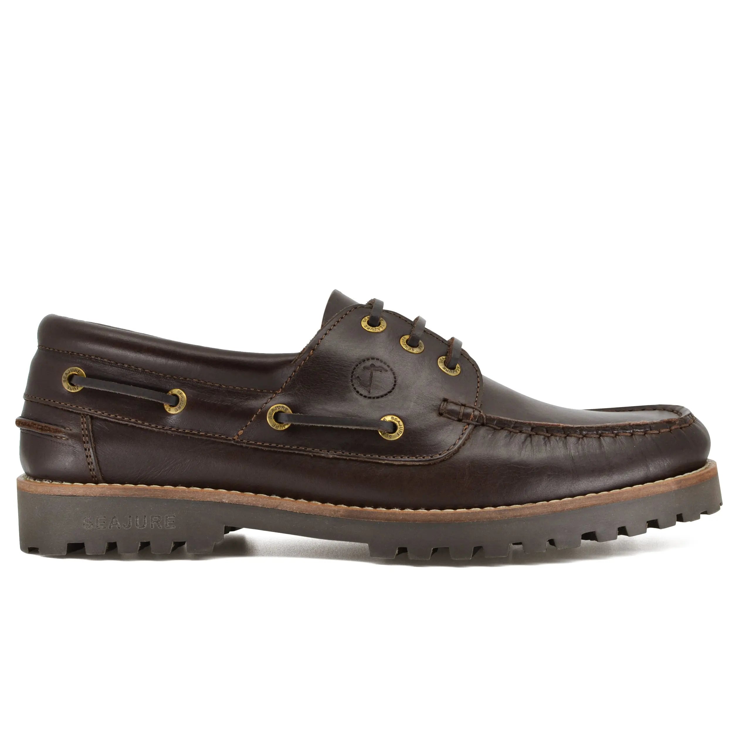 Seajure Reynisfjara men boat shoe in elegant leather, showcasing its classic design and durable rubber sole.