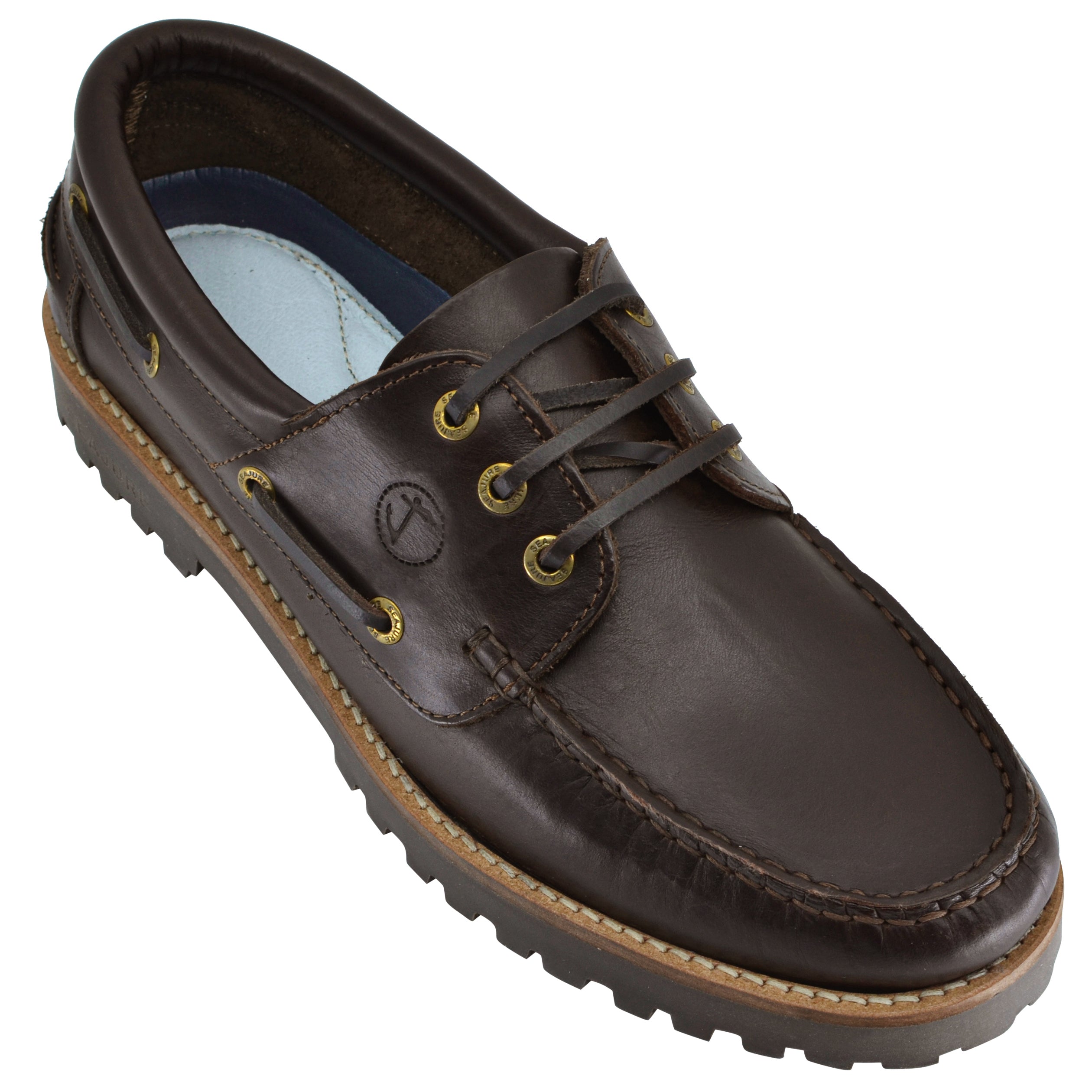 Seajure Reynisfjara men boat shoe in elegant leather, showcasing its classic design and durable rubber sole.