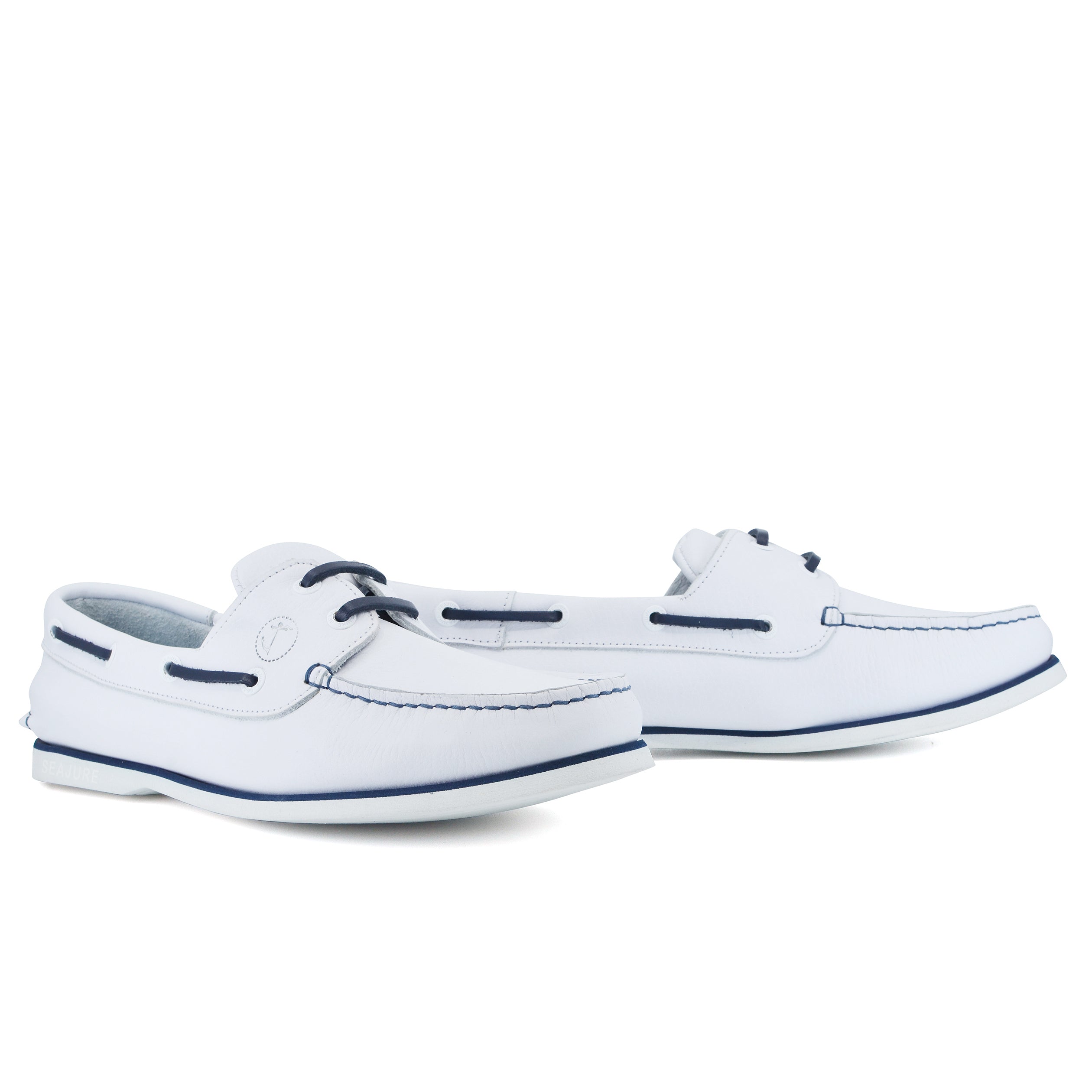 Men Boat Shoe Sauvage featuring high-quality leather, natural rubber sole, and elegant nautical design, perfect for boating and casual wear.