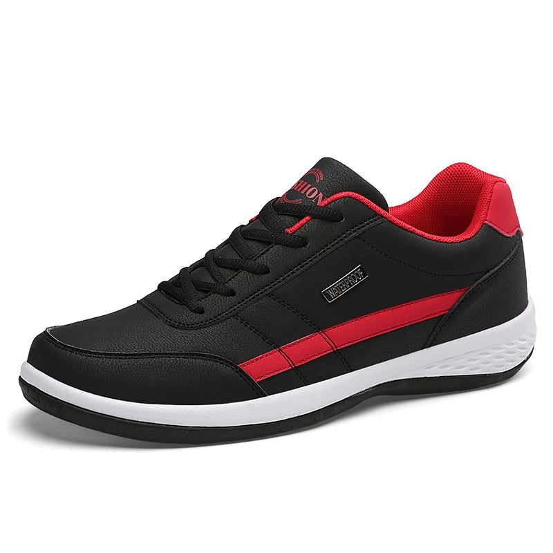 Men's casual breathable sneakers featuring a mesh upper and rubber sole, ideal for comfort and style.