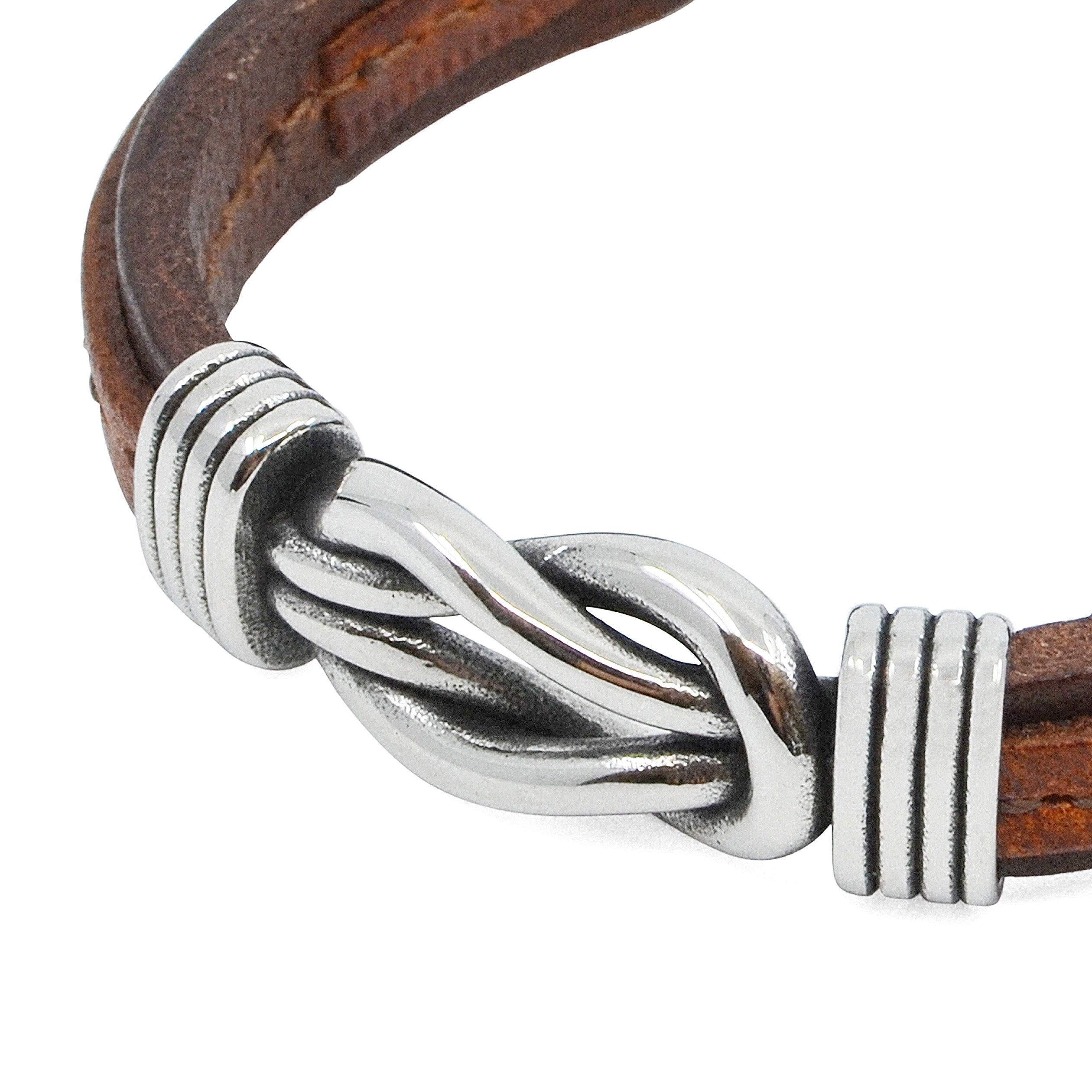 Nautical Rope and Leather Capri Bracelet featuring premium leather and durable nautical rope, handmade in Portugal with stainless-steel hardware.