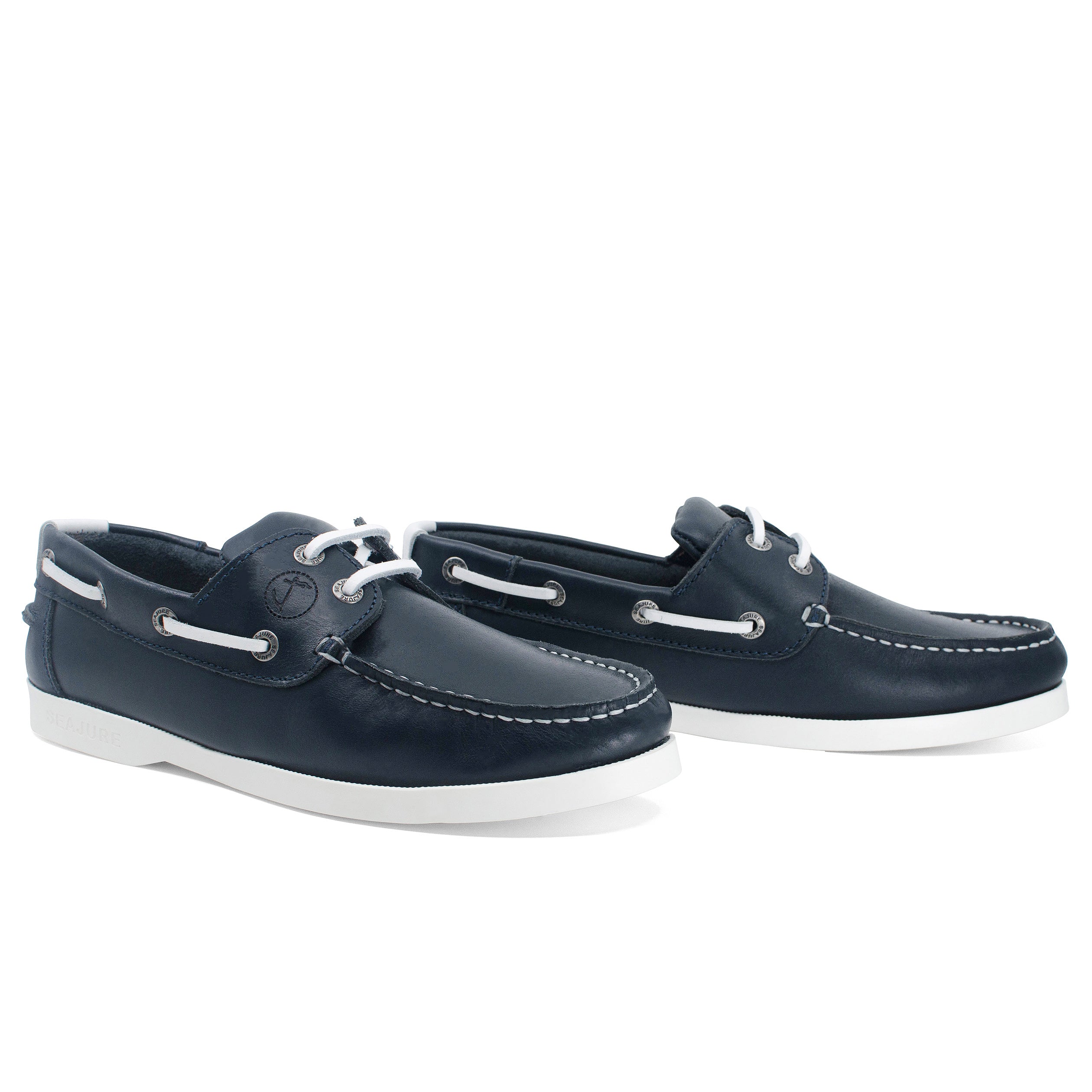 Seajure Cannon women boat shoe in elegant design, crafted from high-quality leather with a thermo rubber outsole, perfect for nautical adventures.