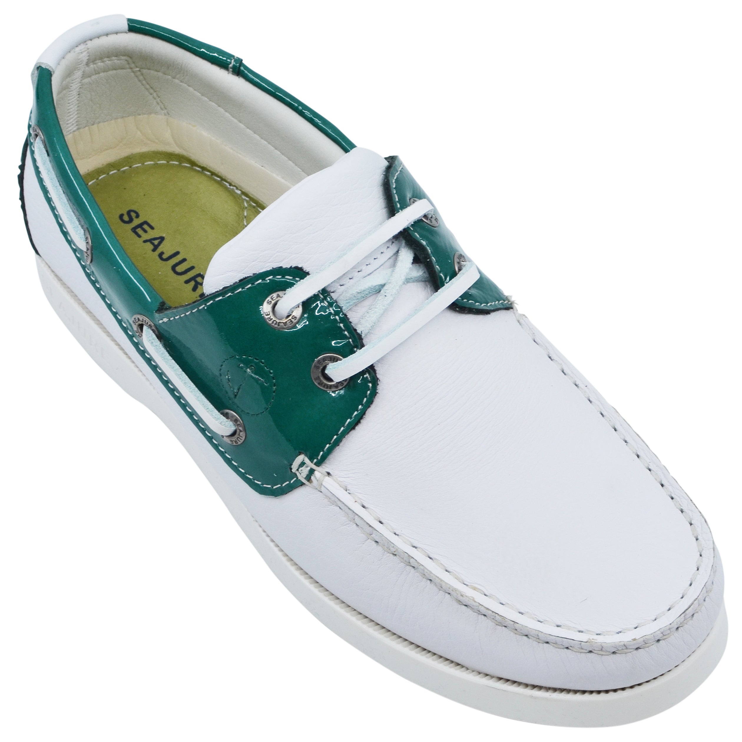 Gidaki women boat shoe featuring high-quality leather, elegant design, and durable sole, perfect for nautical adventures.