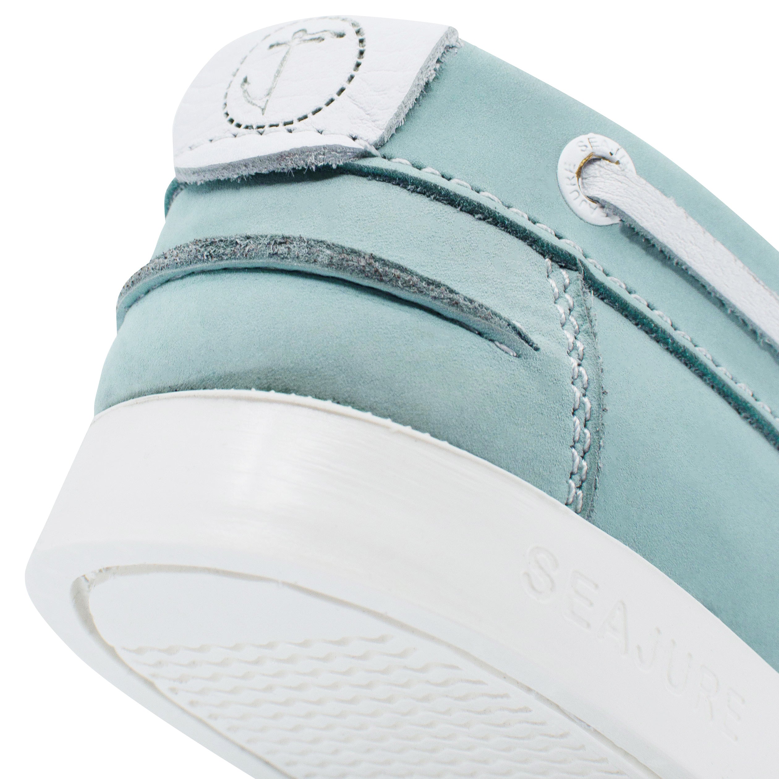 Seajure Nacpan women boat shoe made of high-quality nubuck leather, featuring a classic design and durable thermo rubber outsole.