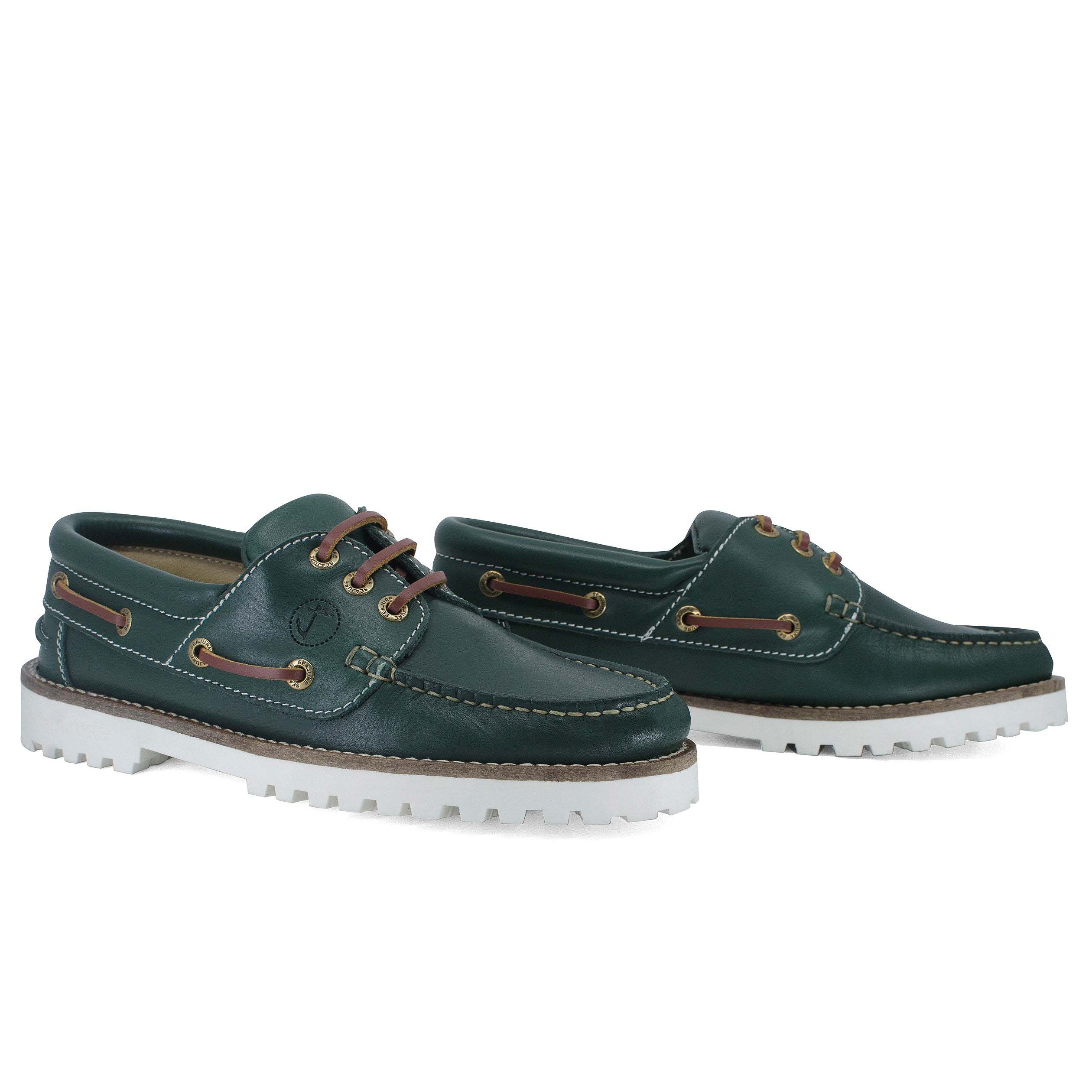 Seajure Railay women boat shoe in elegant design, showcasing high-quality leather and thermo rubber outsole, perfect for nautical adventures.