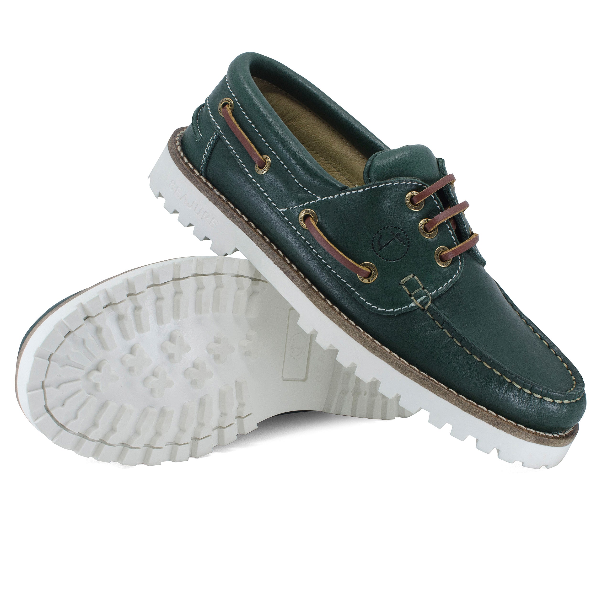 Seajure Railay women boat shoe in elegant design, showcasing high-quality leather and thermo rubber outsole, perfect for nautical adventures.