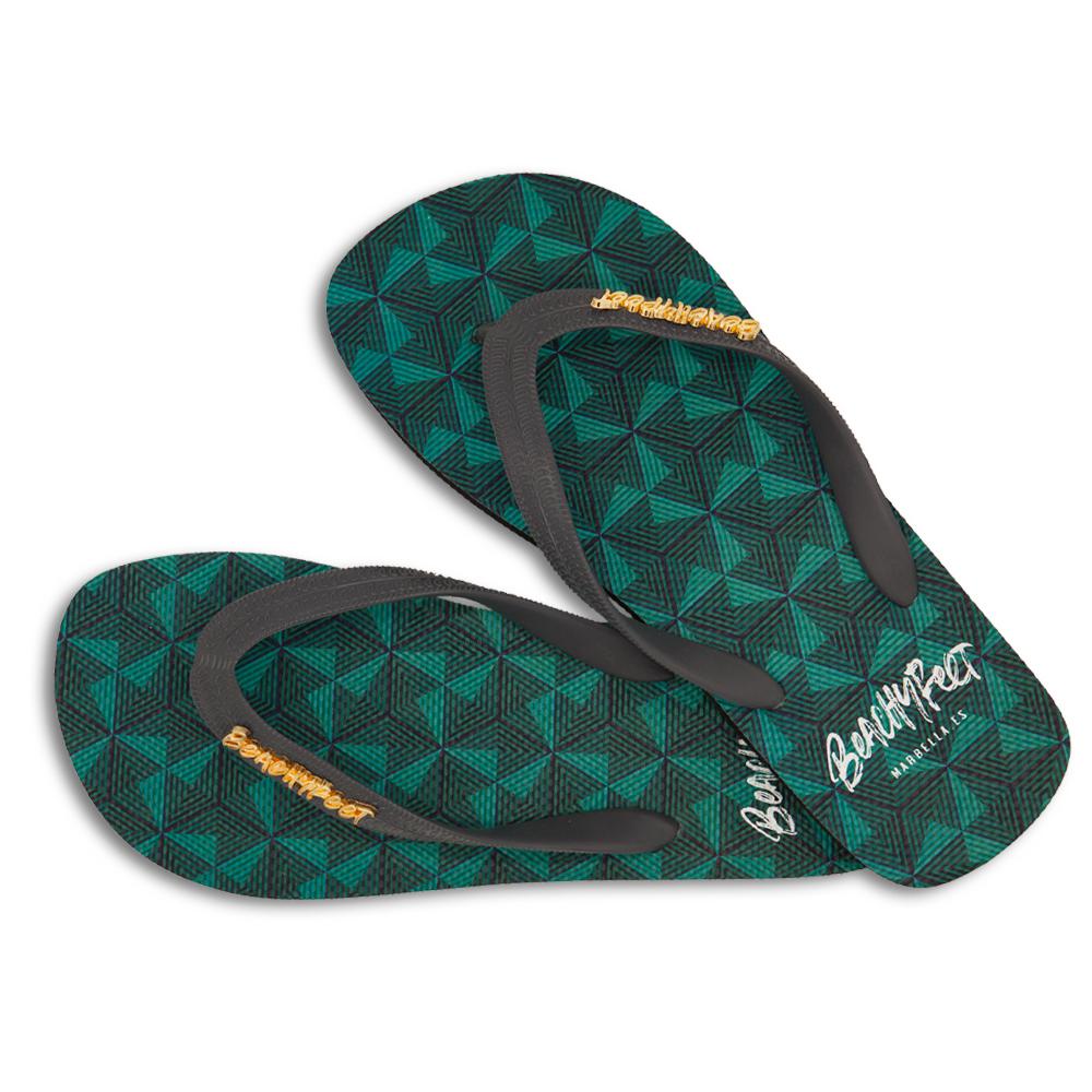 BeachyFeet® - Geométrico flip flops featuring a geometric pattern inspired by Real Alcázar De Seville, with a soft marble grey strap and gold emblem.