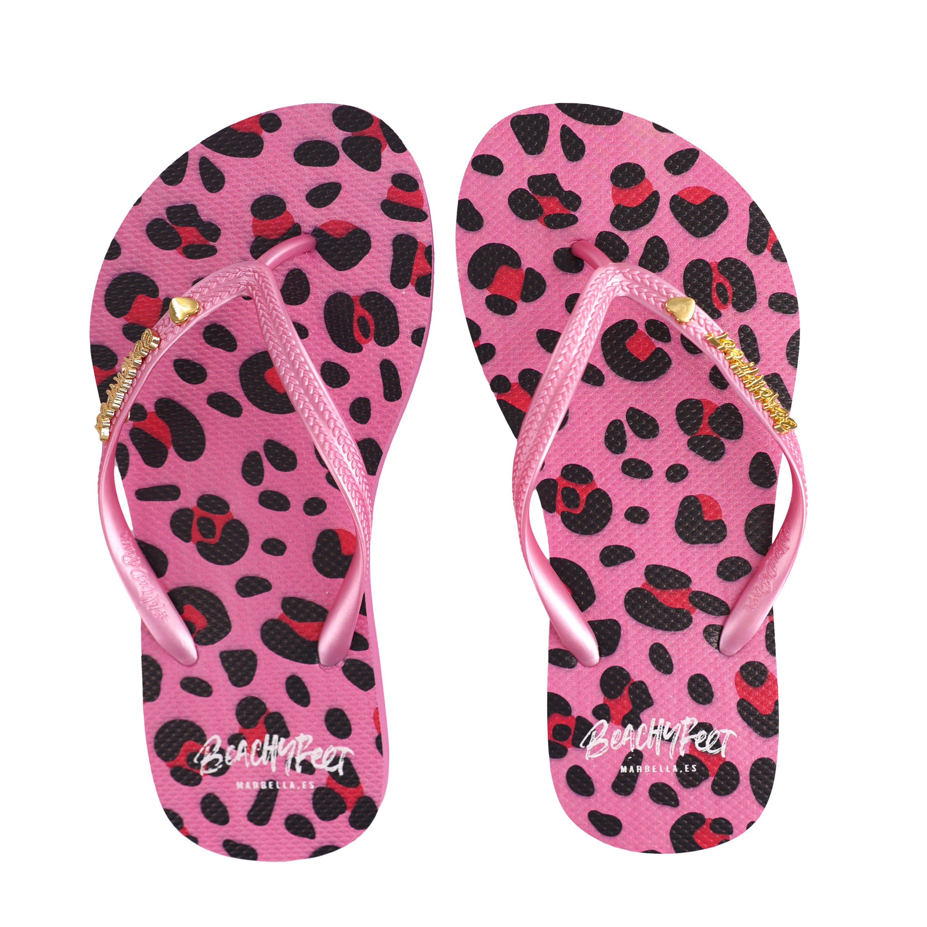 BeachyFeet® Violeta Leopardo flip flops featuring a stylish leopard print design, soft footbed, and slim straps, perfect for summer wear.