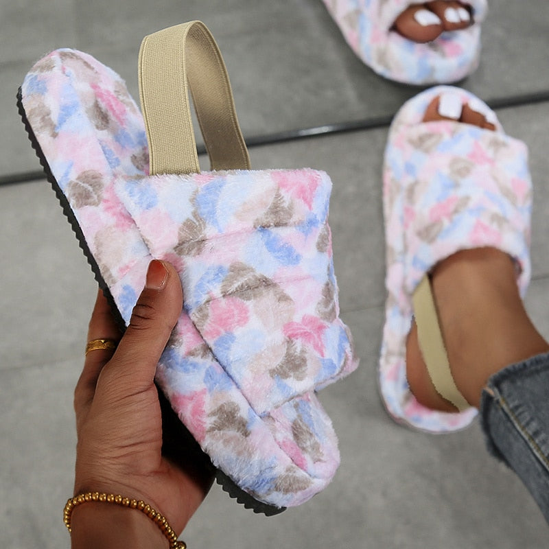 Pink women heel slides made of elastic cloth with a thick sole, perfect for casual wear.