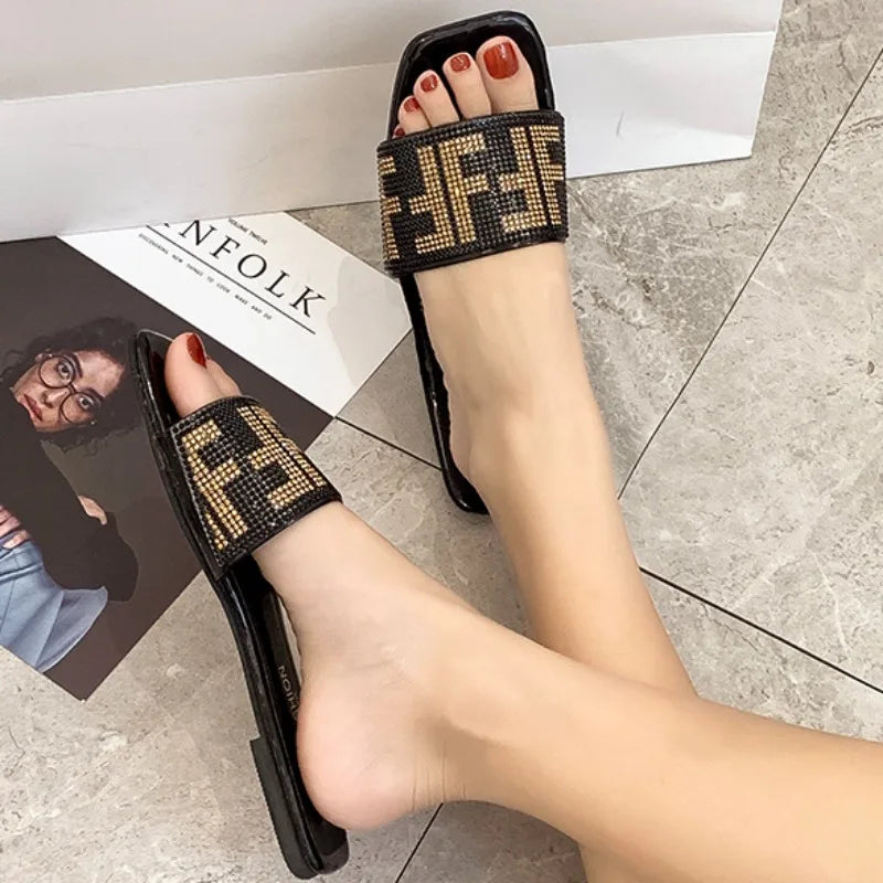 2024 Summer New Fashion Square Toe Ladies Slippers in stylish design, perfect for summer outings, featuring a comfortable low heel.