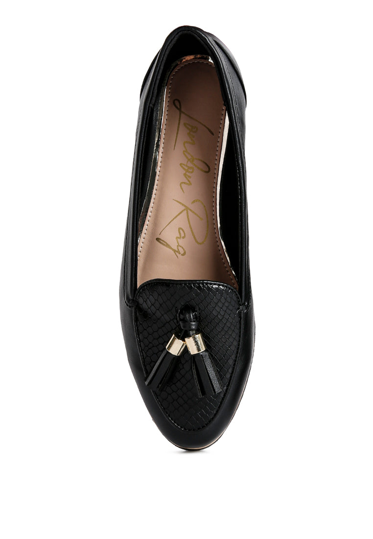 Cabbose Casual Bow Loafers featuring a stylish bow detail, cushioned insole, and durable PU material, perfect for women's casual wear.