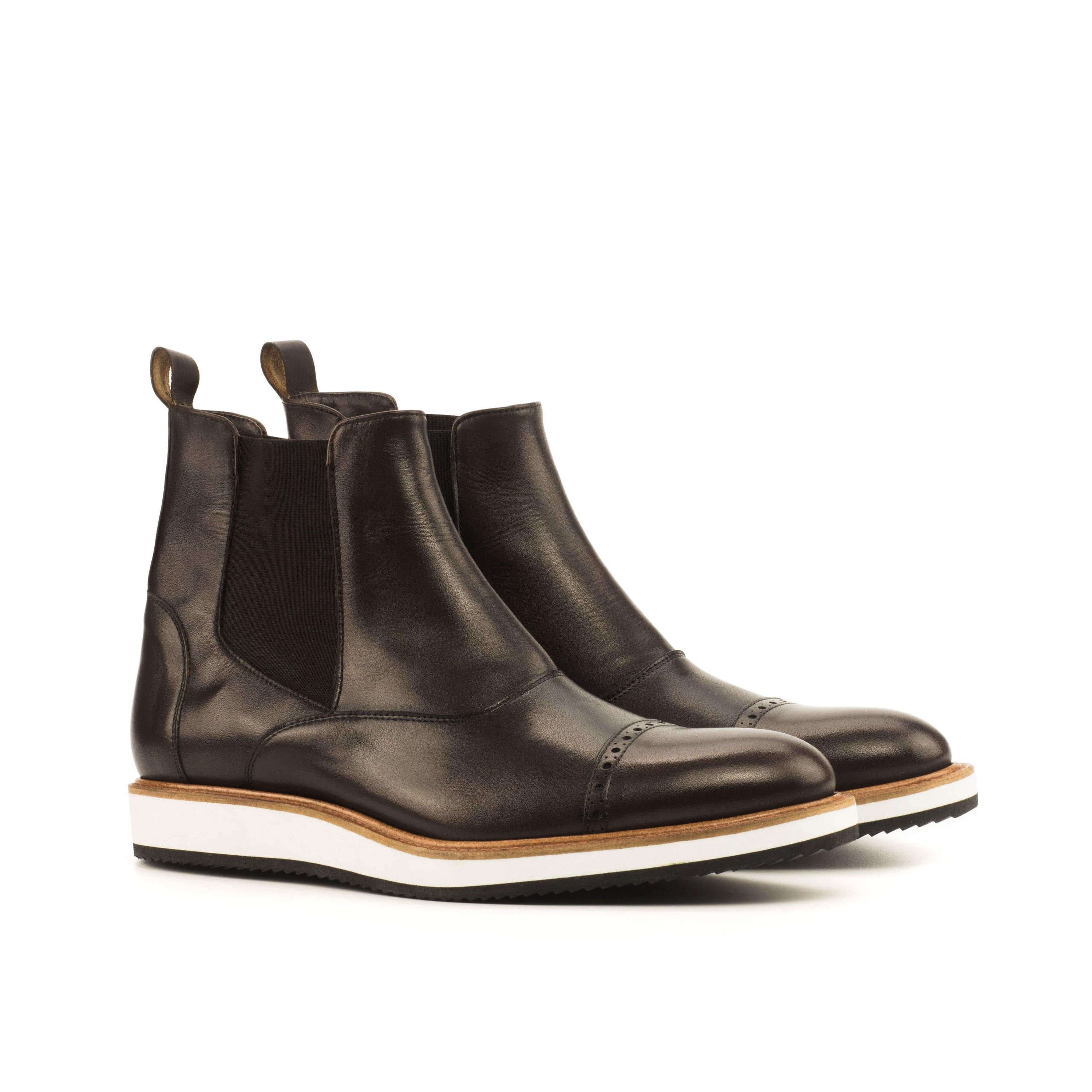 Choovio Chelsea Boots II in dark brown box calf leather with a rounded toe and jogging sole, showcasing elegant craftsmanship.