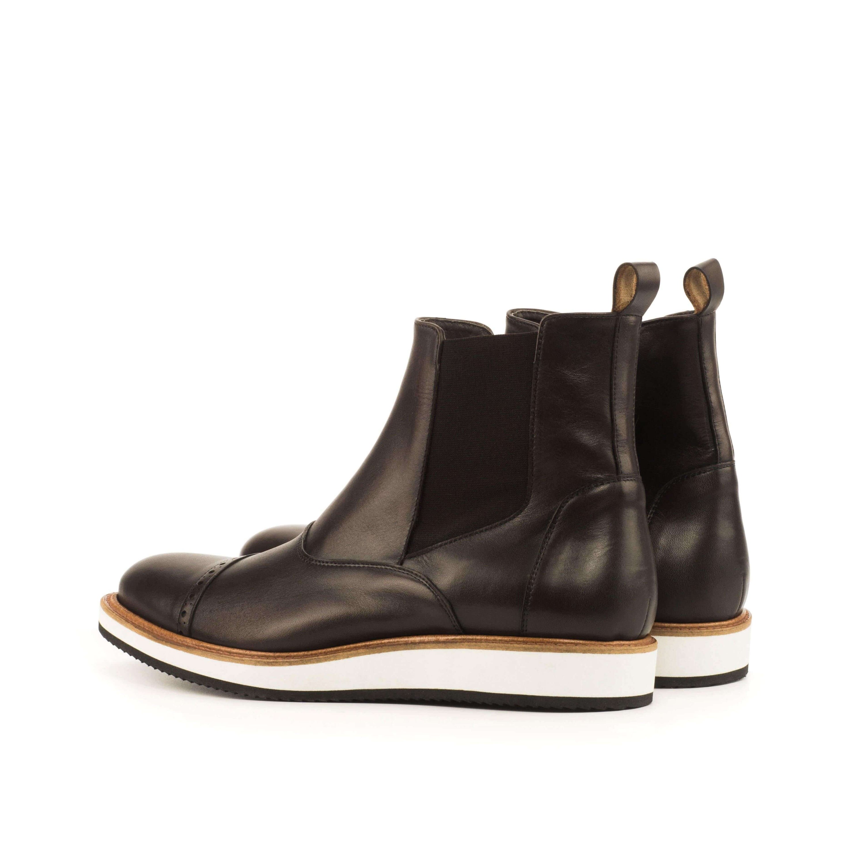 Choovio Chelsea Boots II in dark brown box calf leather with a rounded toe and jogging sole, showcasing elegant craftsmanship.