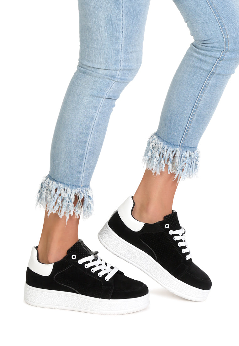 A pair of stylish Chunky Lace-Up Sneakers featuring a chunky design, round toe, and lace-up closure, perfect for casual wear.