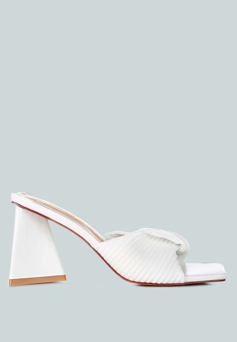 Cupid Kiss Pleated Twist Strap Sandals featuring triangular block heel and pleated straps, perfect for casual styling.