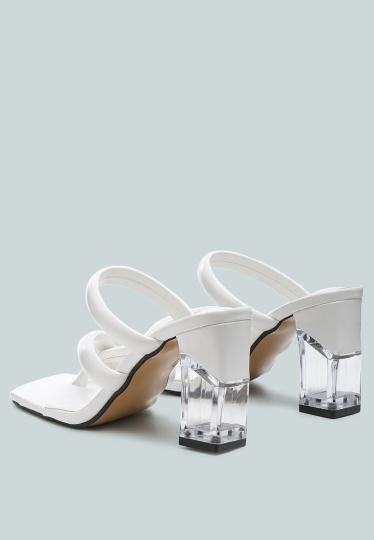 Erised Clear Block Heel Cross Strap Sandals featuring a stylish toe ring and transparent block heel.