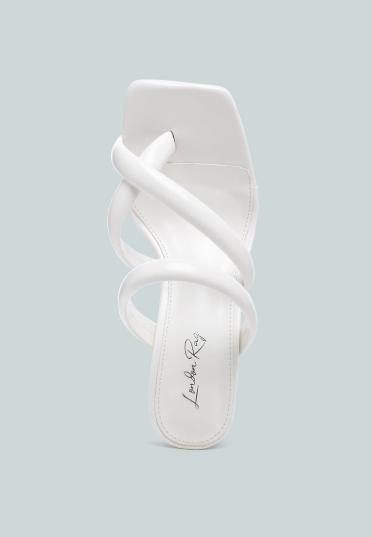 Erised Clear Block Heel Cross Strap Sandals featuring a stylish toe ring and transparent block heel.