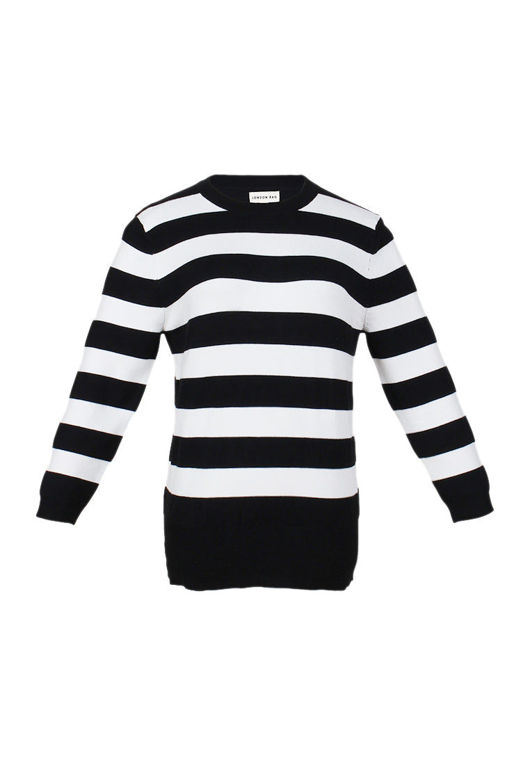 Fine Knit Striped Sweater featuring a round neck, long sleeves, and ribbed cuffs in a stylish striped pattern.