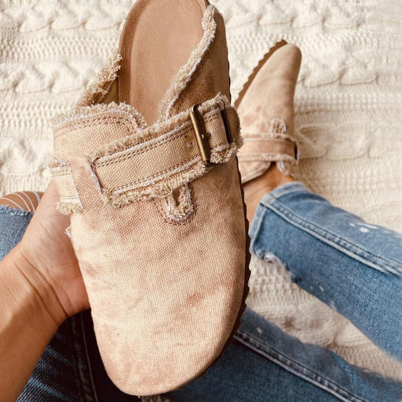 Flat Heel Round Toe Canvas Loafer Women's Vintage Clogs in a stylish design, showcasing the breathable canvas material and comfortable flat heel.