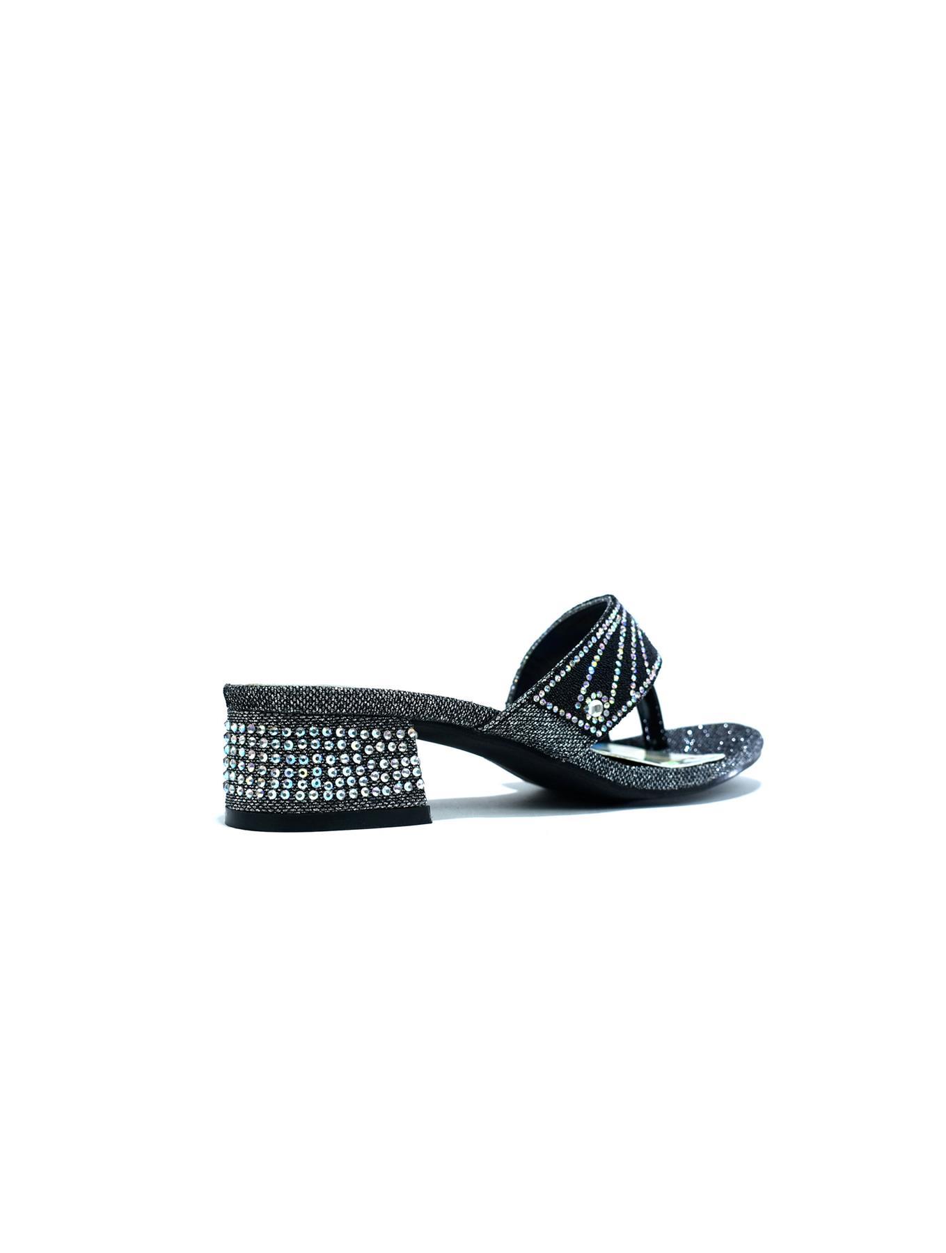 A pair of stylish Indian Style Toe Post Black sandals featuring a sleek design and comfortable toe post.