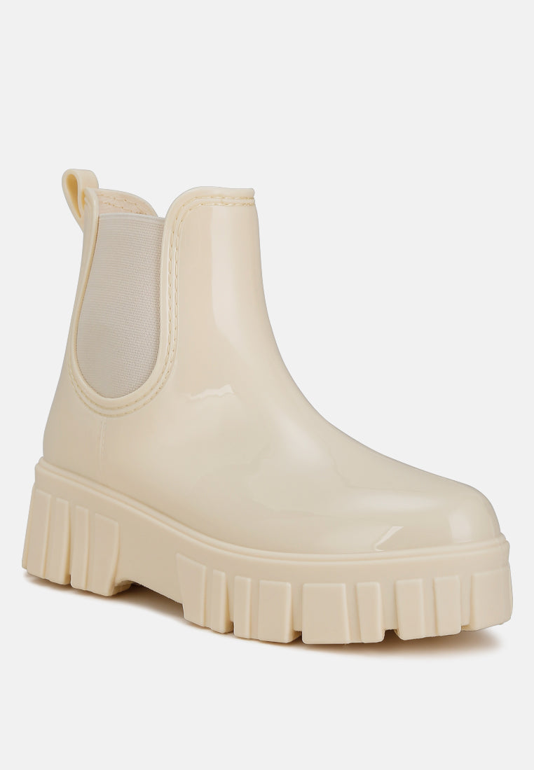 Jerico Chunky Chelsea Boots featuring platform block heels and elasticated gussets, perfect for stylish and comfortable wear.