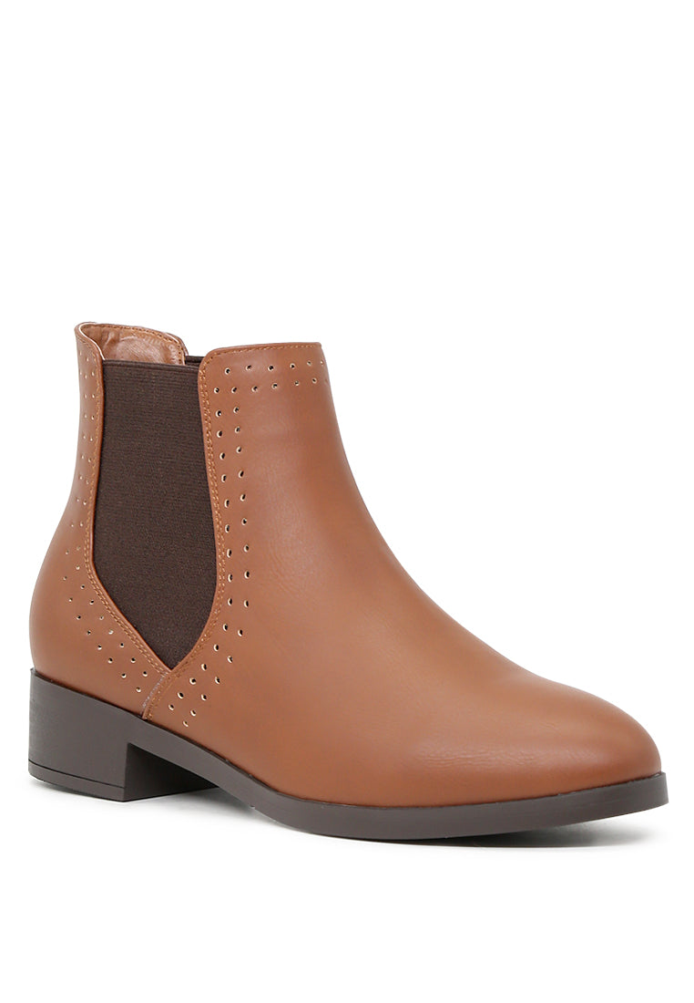 Stylish Kimberly Chelsea Boots featuring a block heel and elasticated gussets, perfect for casual or dressy outfits.