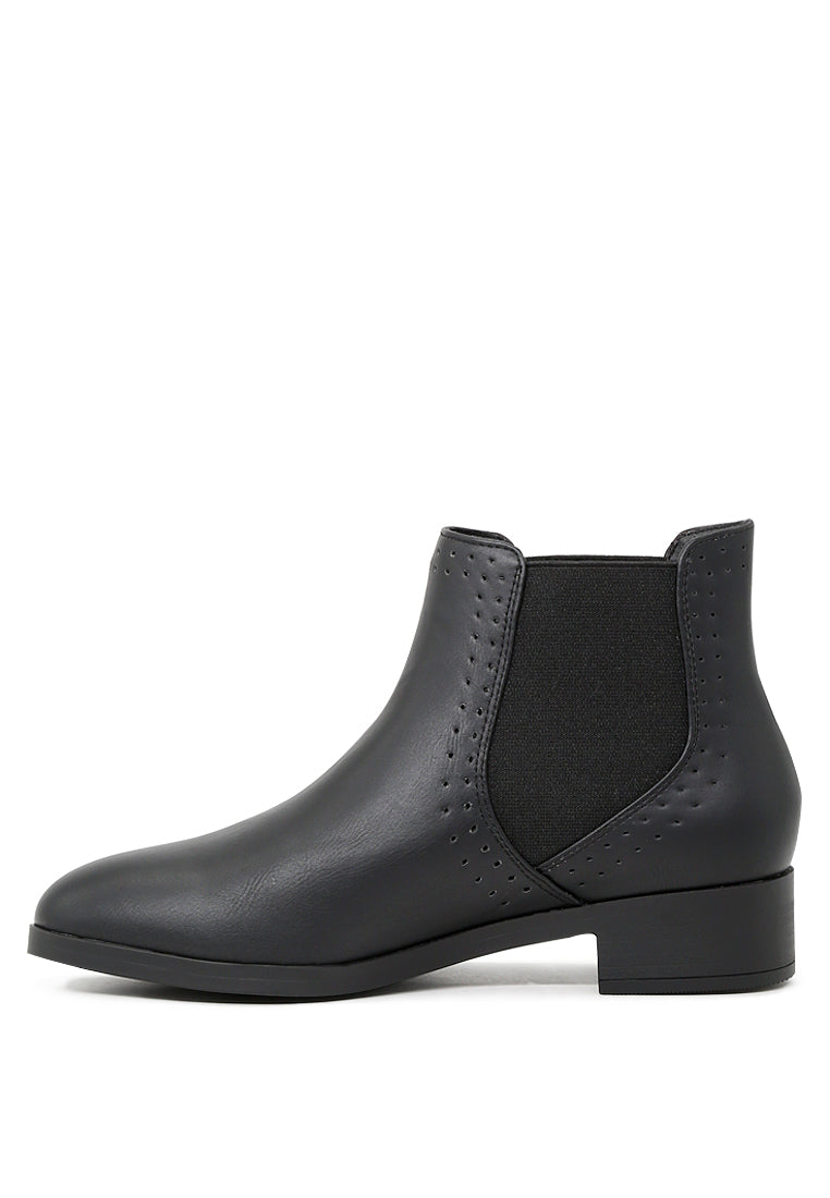 Stylish Kimberly Chelsea Boots featuring a block heel and elasticated gussets, perfect for casual or dressy outfits.