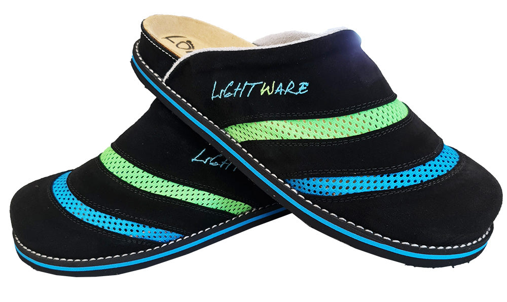 Lightware 3061 Pantoffeln in Schwarz, Blau und Grün, ideal für Erholung nach sportlicher Aktivität, mit ergonomischem Design und rutschfester Sohle.