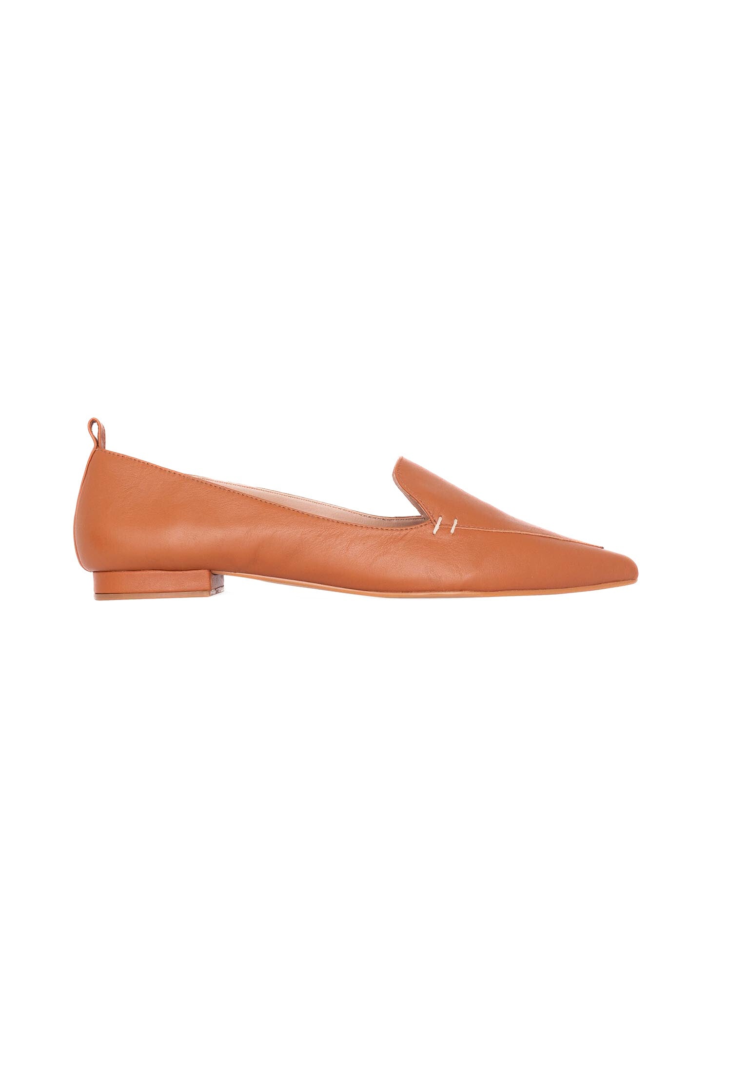 Elegant Mangará Butia Leather Ballerina flats with a pointed toe design, crafted from high-quality leather, perfect for any occasion.