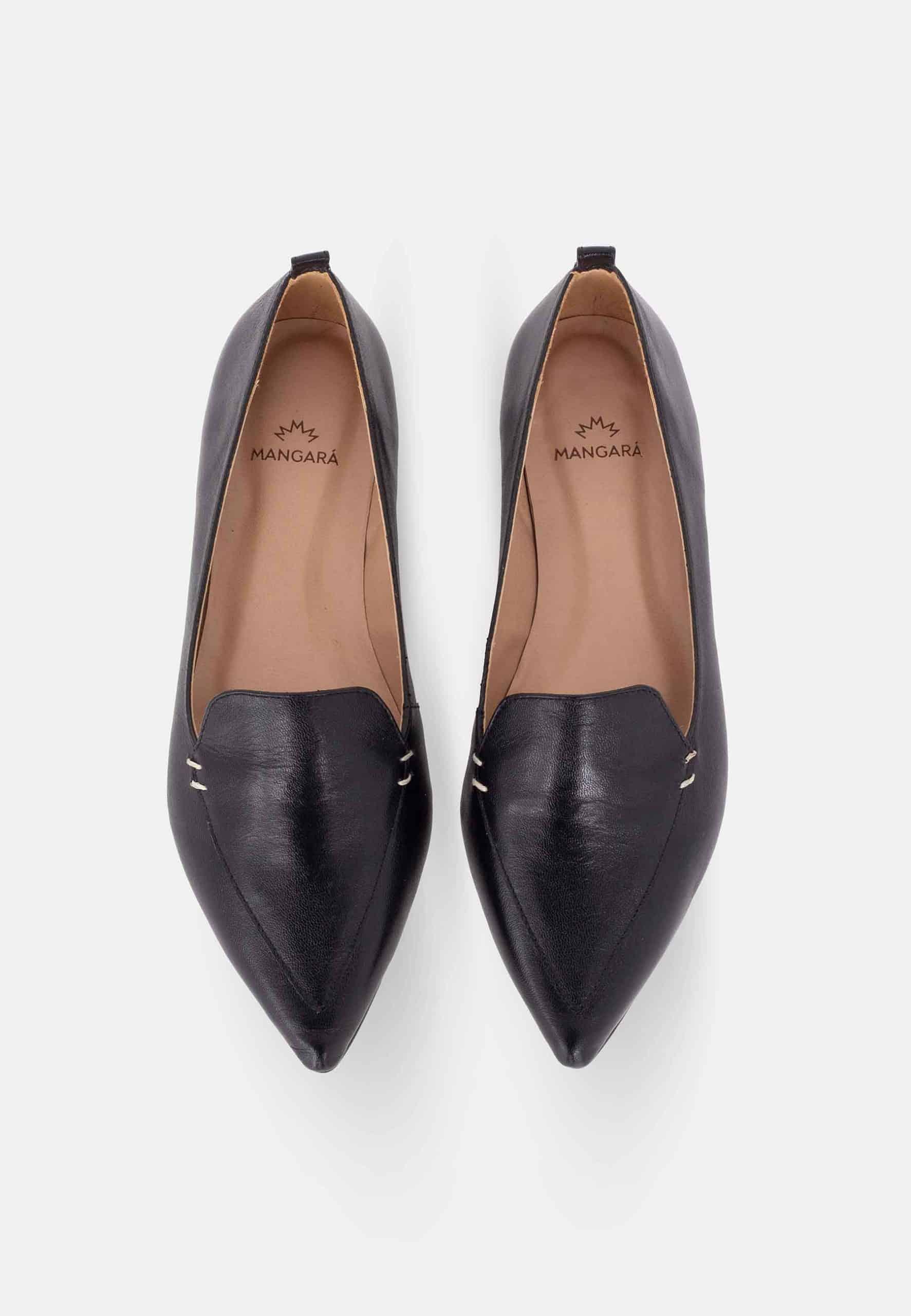 Elegant Mangará Butia Leather Ballerina flats with a pointed toe design, crafted from high-quality leather, perfect for any occasion.