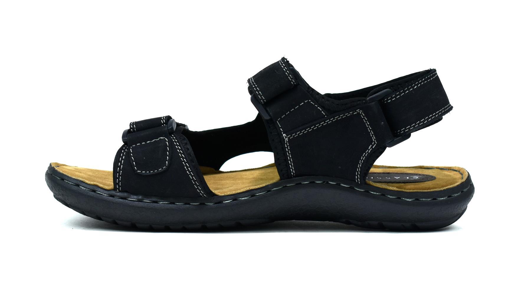 A pair of stylish men's leather sandals featuring a durable upper, soft lining, and sturdy sole, perfect for casual wear.