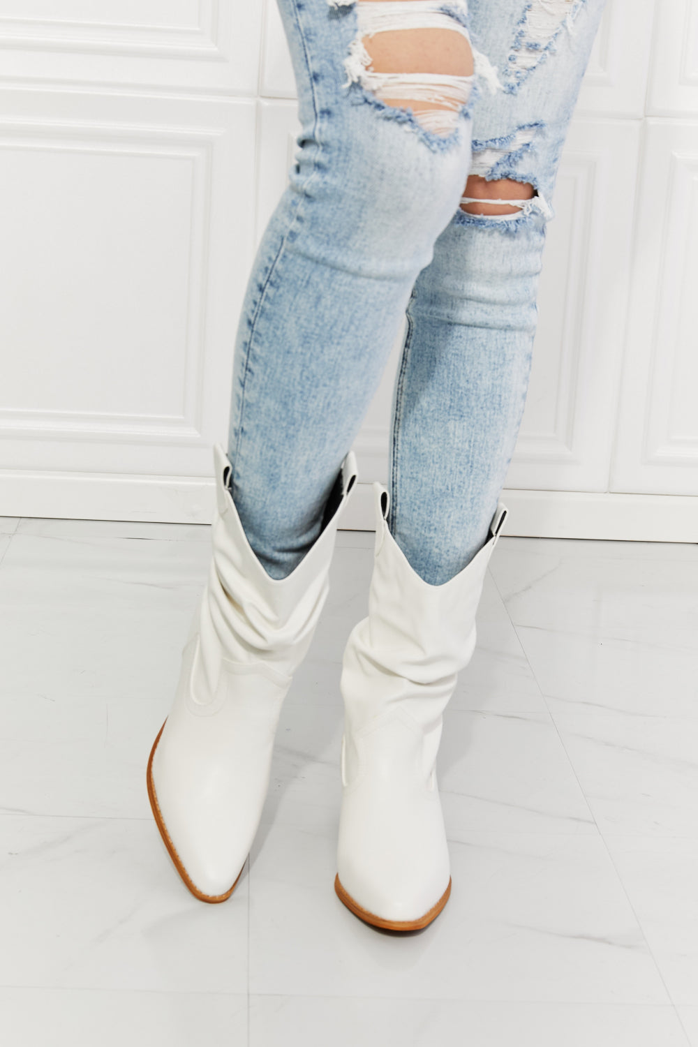 MMShoes Better in Texas Scrunch Cowboy Boots in White, featuring a stylish scrunch design and low block heels, perfect for versatile outfits.