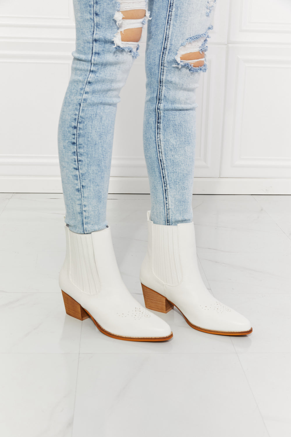 MMShoes Love the Journey Stacked Heel Chelsea Boot in White, featuring a high-top design, pointed toe, and stylish stacked heel.