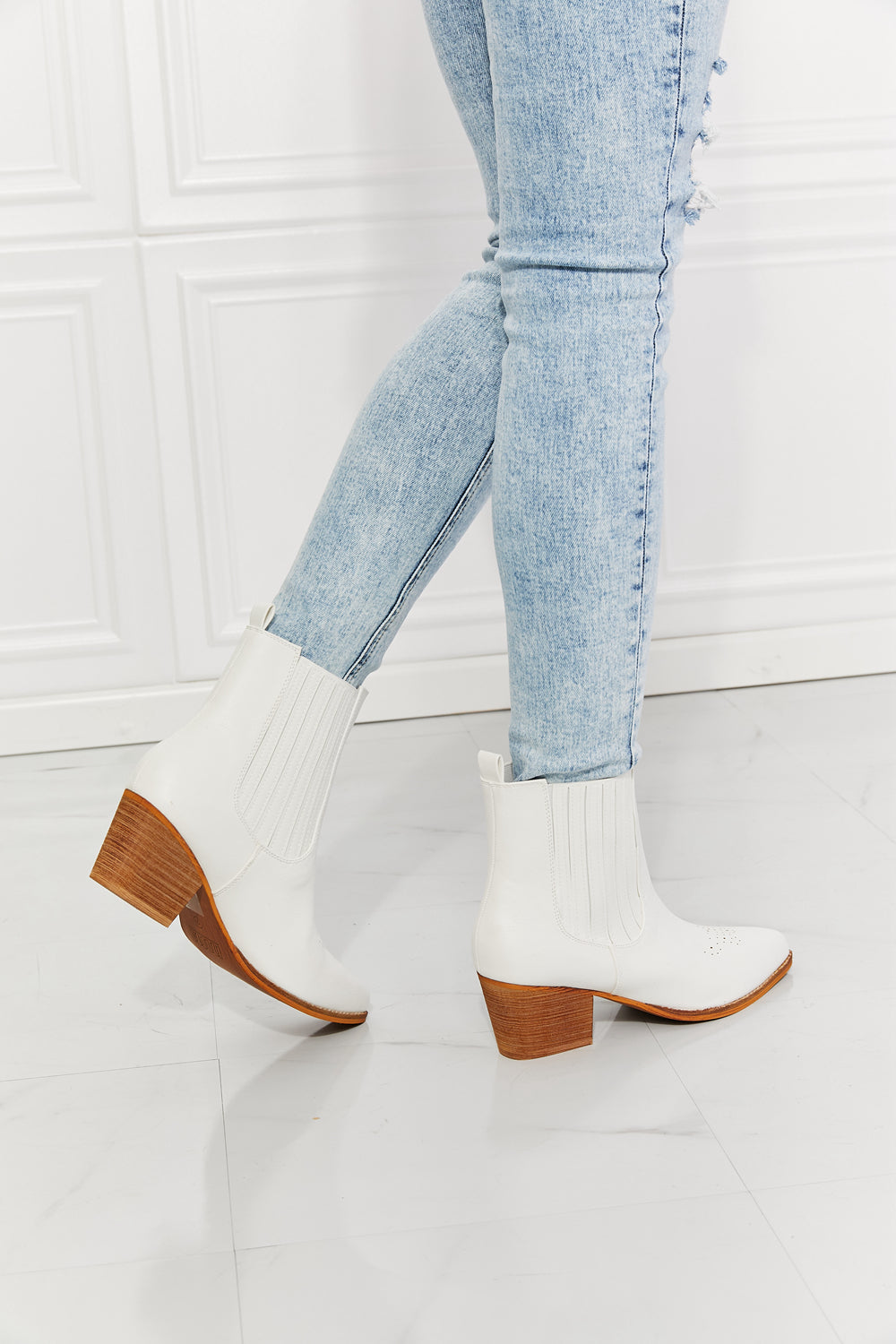 MMShoes Love the Journey Stacked Heel Chelsea Boot in White, featuring a high-top design, pointed toe, and stylish stacked heel.