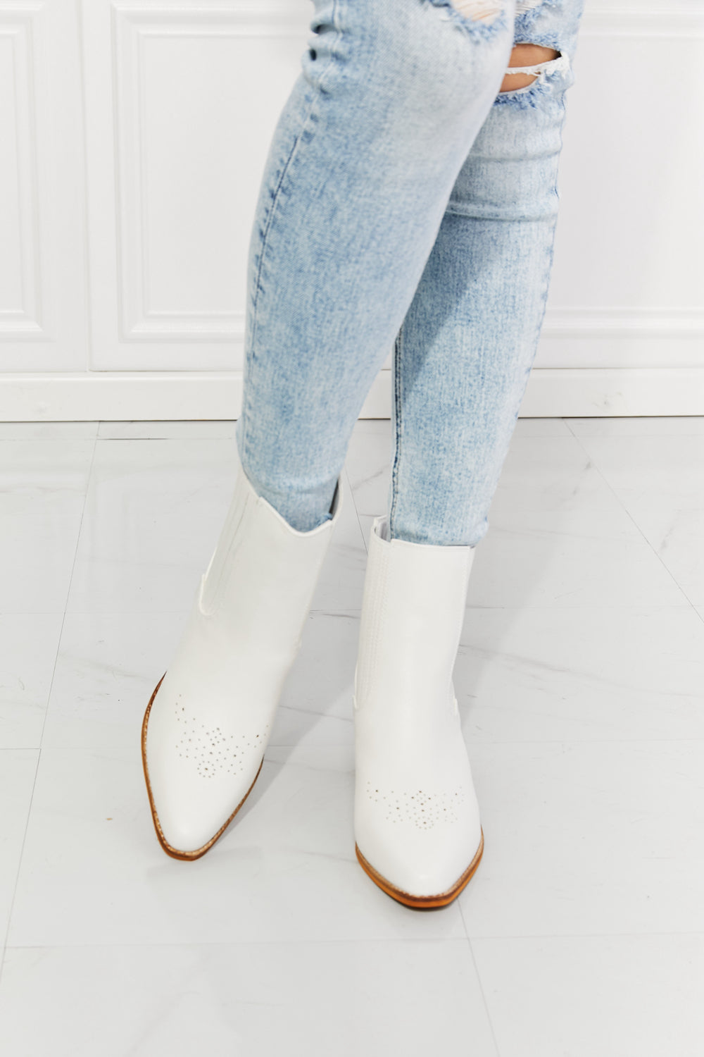 MMShoes Love the Journey Stacked Heel Chelsea Boot in White, featuring a high-top design, pointed toe, and stylish stacked heel.