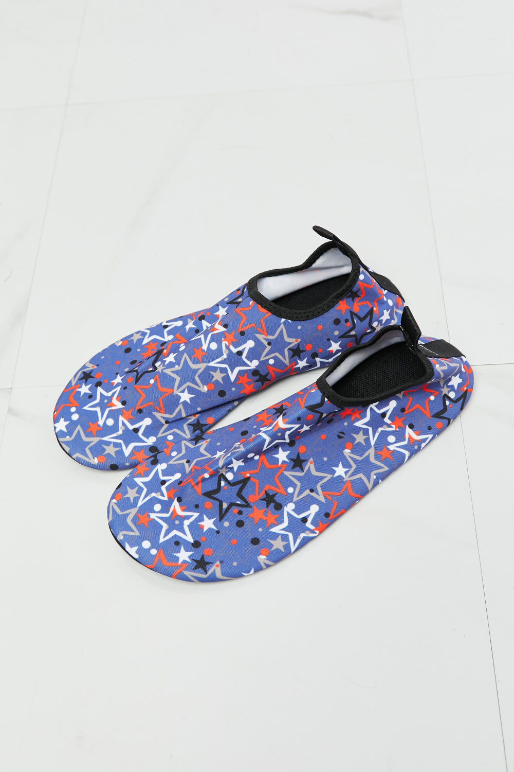 MMshoes On The Shore Water Shoes in Navy, featuring a stylish design and durable rubber/synthetic material for water activities.