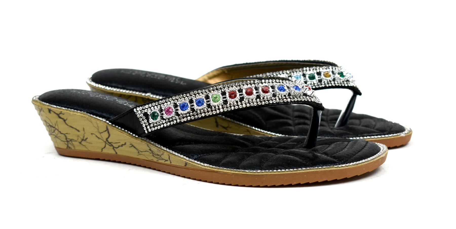 Multigem Toe Post Black sandals featuring a stylish toe post design and durable sole, perfect for casual wear.