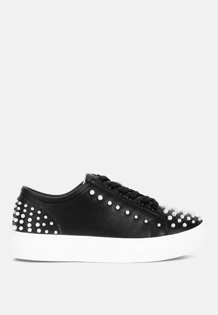 Stylish Pearly Sneakers with pearl embellishments and flatform heels, perfect for casual and dressy occasions.