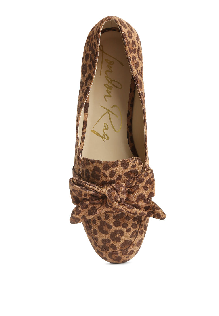 Pecan Pie Loafer featuring a cute bow design, faux suede upper, and TPR outer sole, perfect for casual wear.