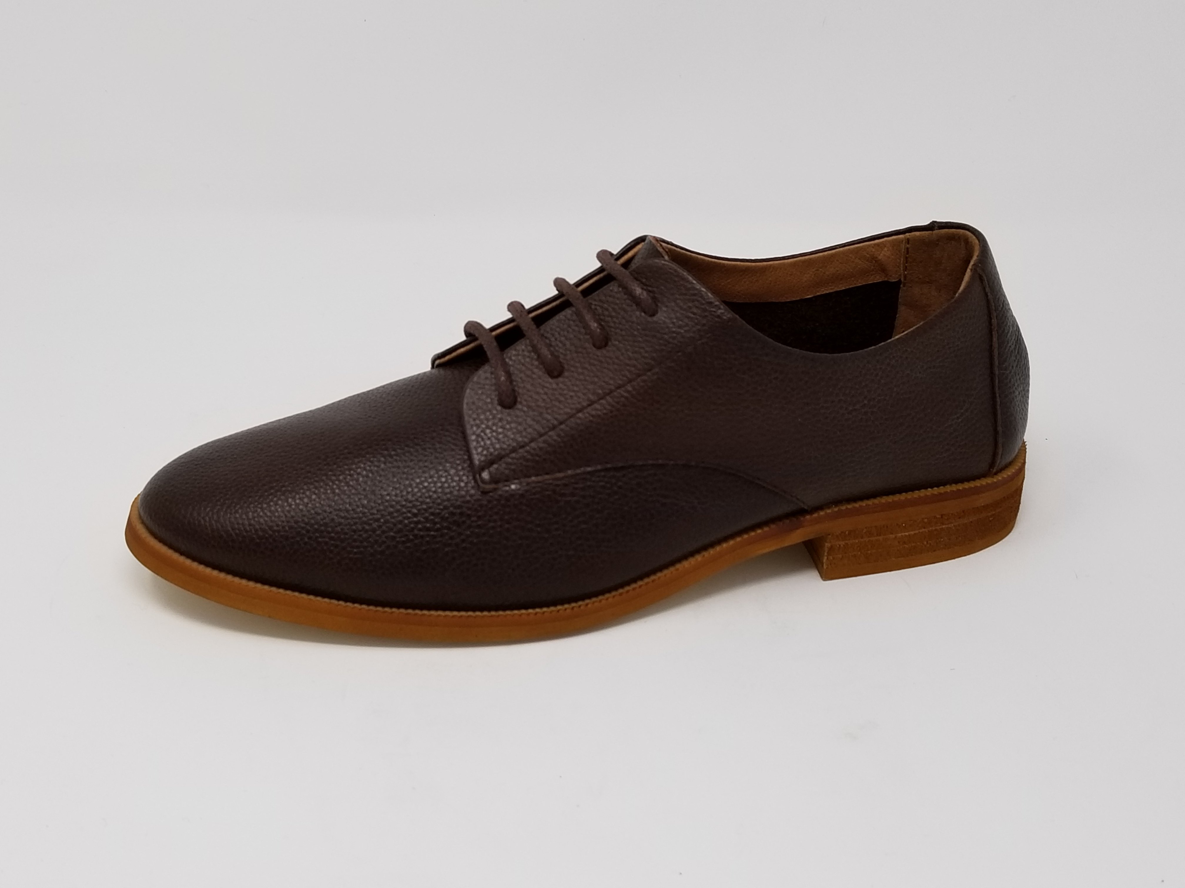 Westwood all-leather shoes made in Los Angeles featuring a sleek design, memory foam insole, and slip-resistant outsole.