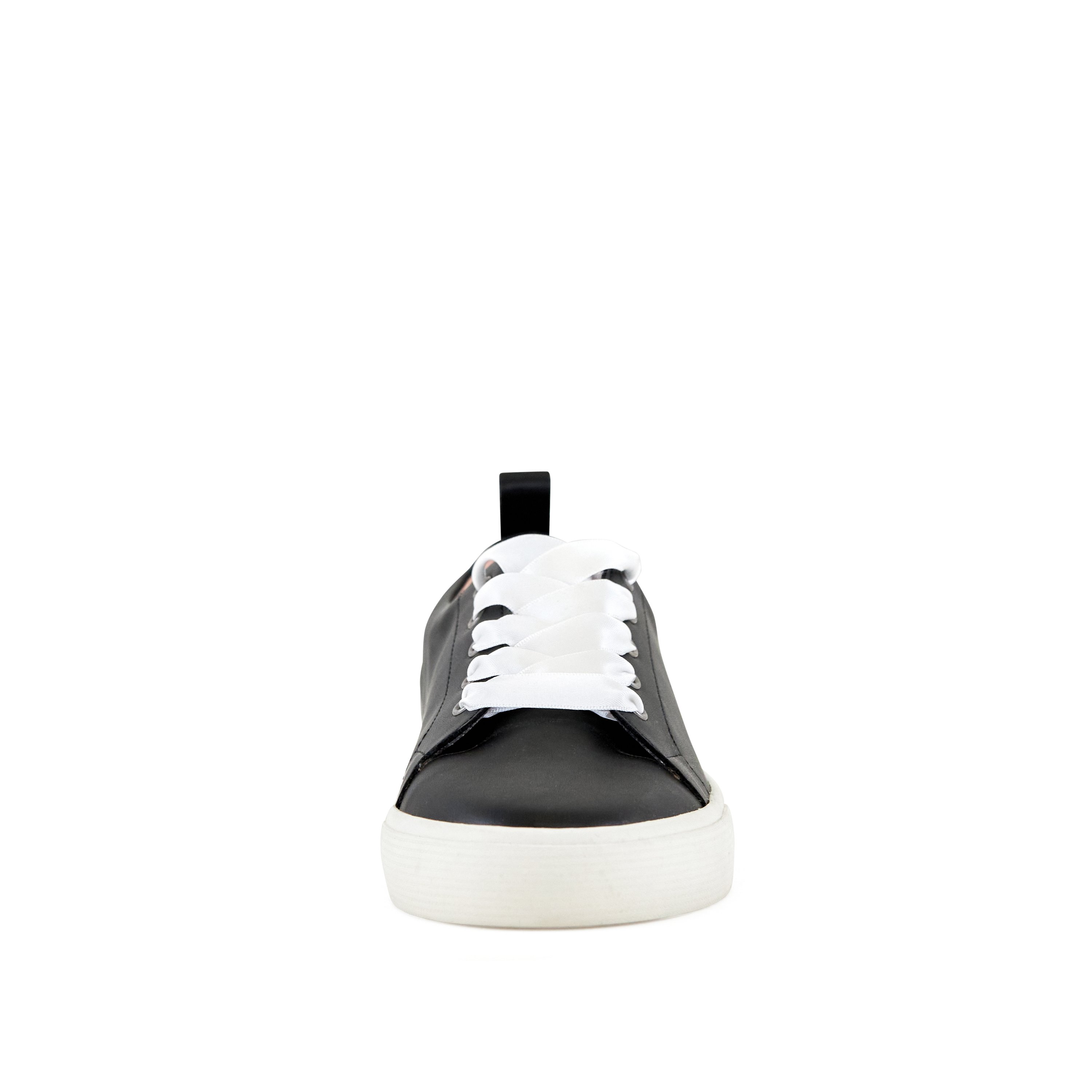 Women's Vancouver Wide Lace Sneakers in Black with satin laces and cushioned inner sole, showcasing a stylish and comfortable design.