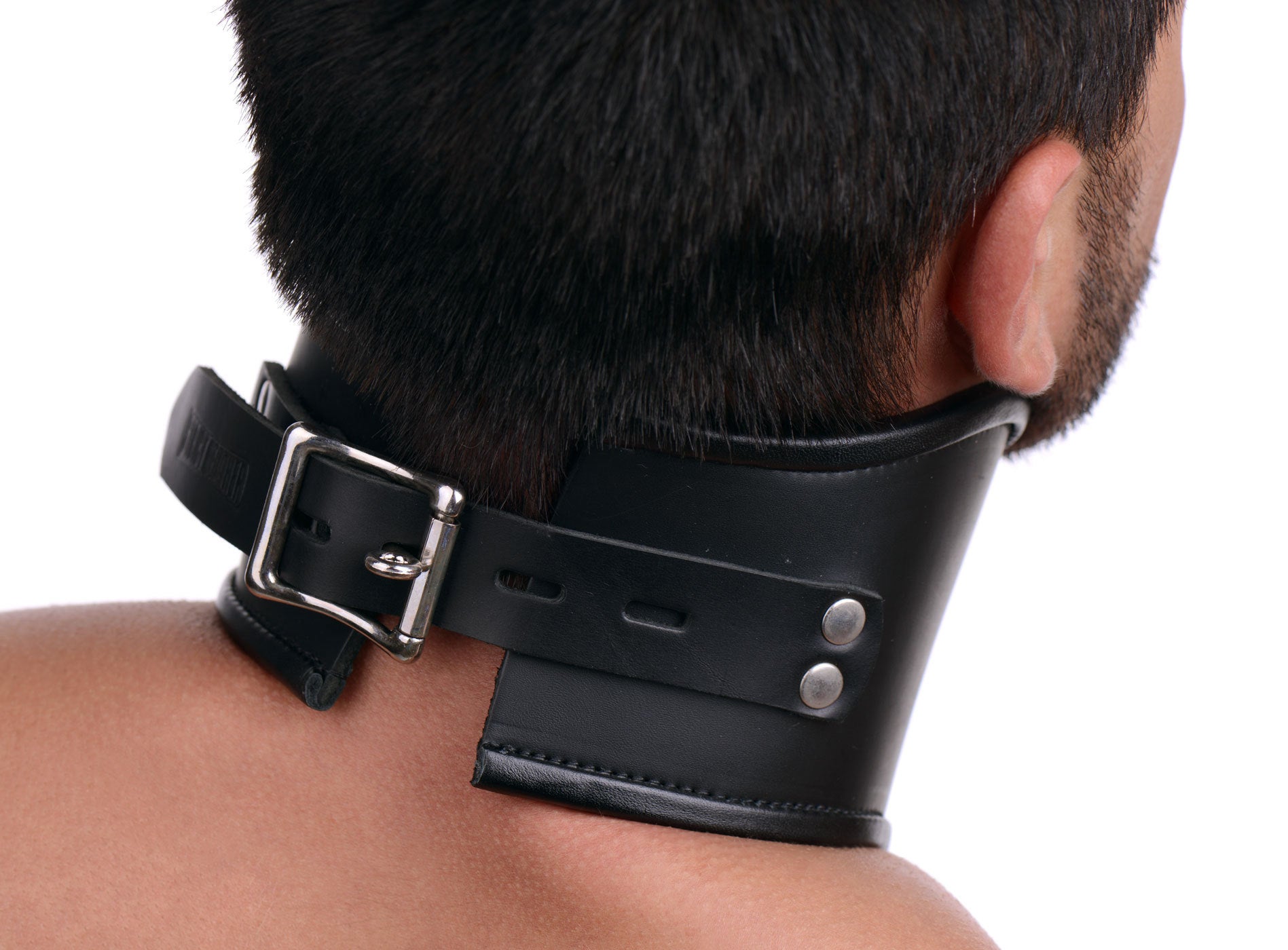 Strict Leather Locking Posture Collar made of durable black leather, featuring a tri-ring and locking roller buckle.