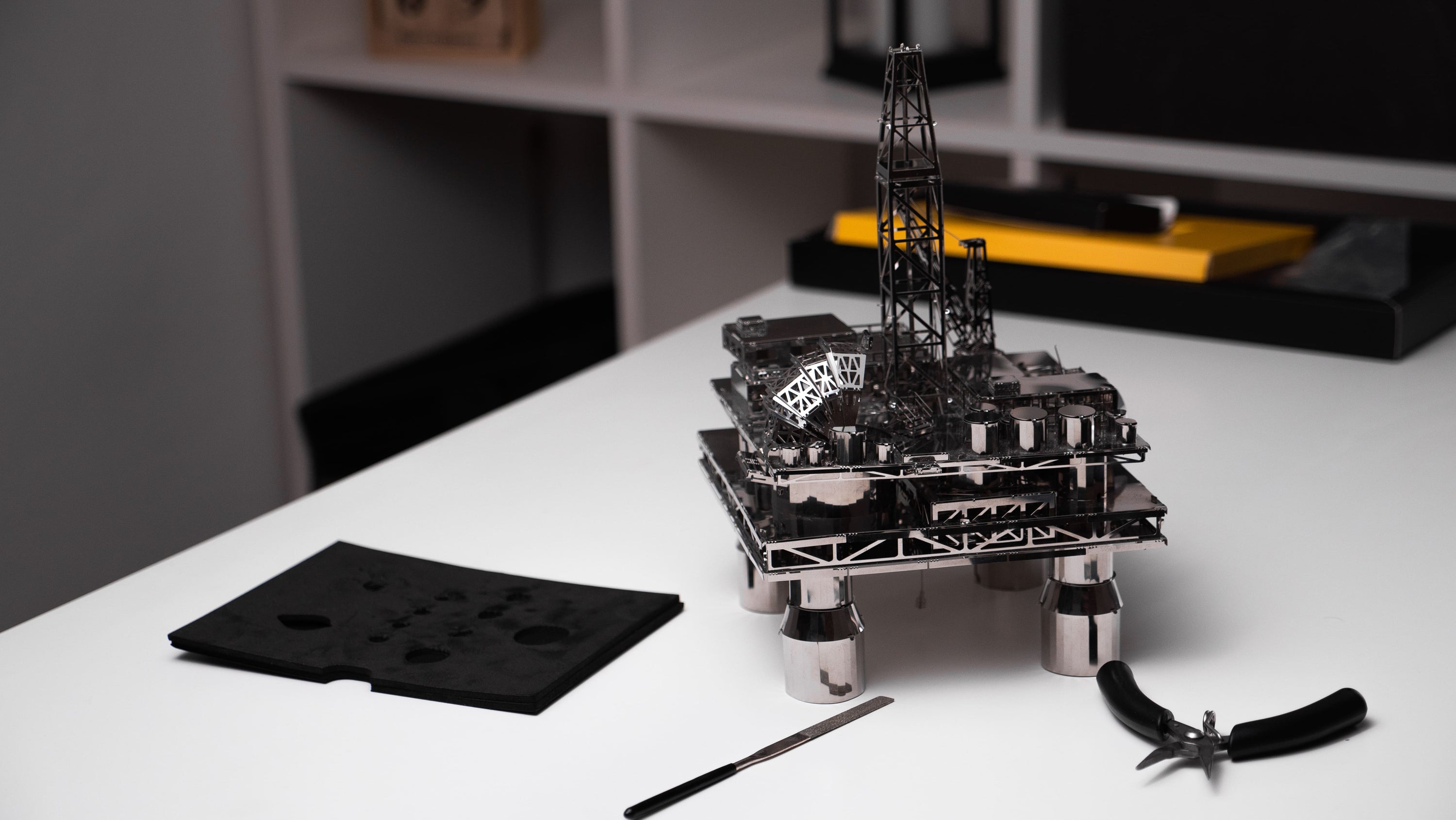 TREASURE FINDER OIL RIG showcasing its large structure and drilling facilities for offshore petroleum and natural gas extraction.