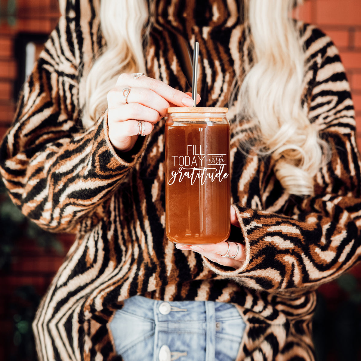 Gratitude Set featuring high borosilicate glass cups with bamboo lids and stainless steel straws, perfect for various beverages.