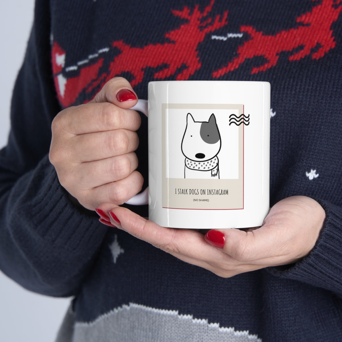 I Stalk Dogs on IG Mug in white ceramic with rounded corners and C-handle, perfect for dog lovers.