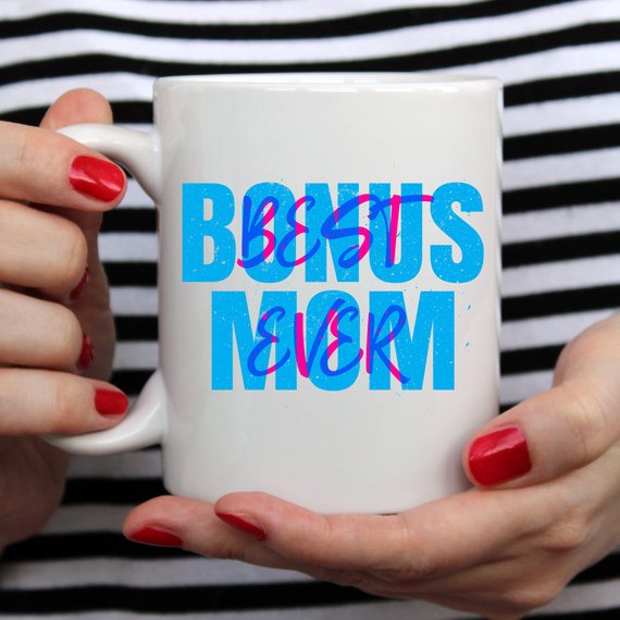 Ceramic coffee mug with 'Best Bonus Mom Ever' design, perfect for Mother's Day gifts.