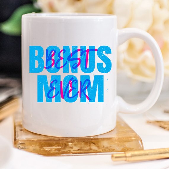 Ceramic coffee mug with 'Best Bonus Mom Ever' design, perfect for Mother's Day gifts.