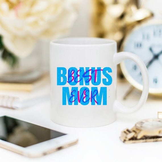 Ceramic coffee mug with 'Best Bonus Mom Ever' design, perfect for Mother's Day gifts.