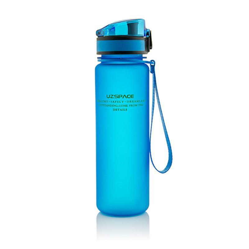 A portable leak-proof sports water bottle with a cylindrical shape, designed for outdoor travel, featuring a sleek plain pattern and a 500ml capacity.